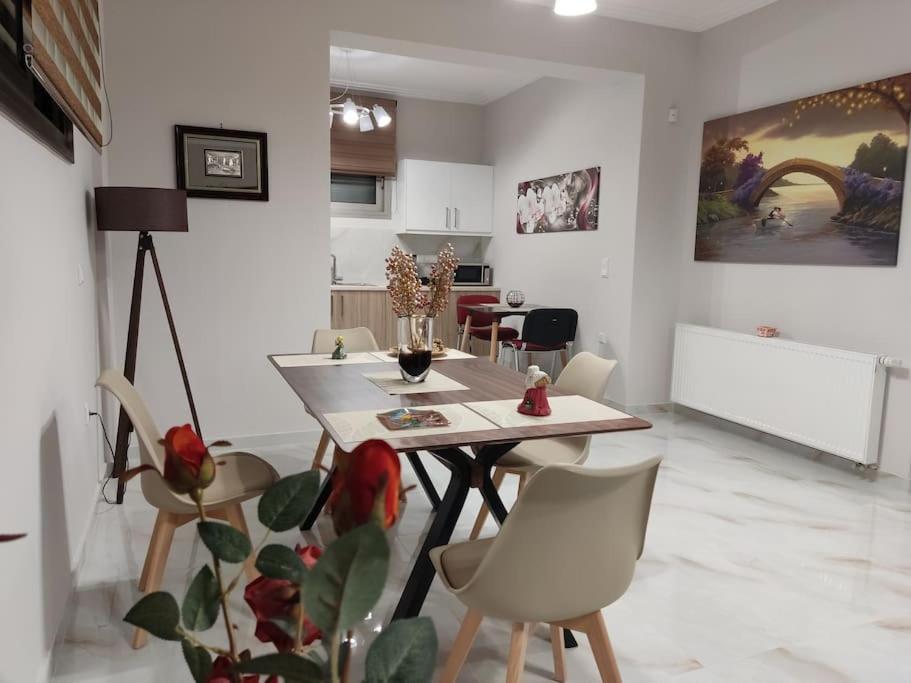 Ebony And Ivory Suites Dhrosiá Exteriér fotografie